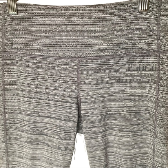 ATHLETA Jacquard Chaturanga Athletic Tight Legging Grey Style# 455973-00 - Picture 5 of 13